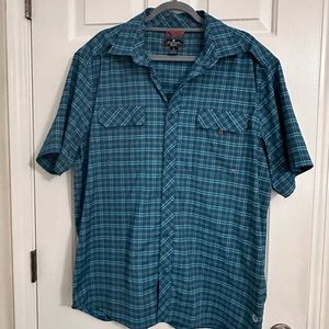 Men’s plaid shirt